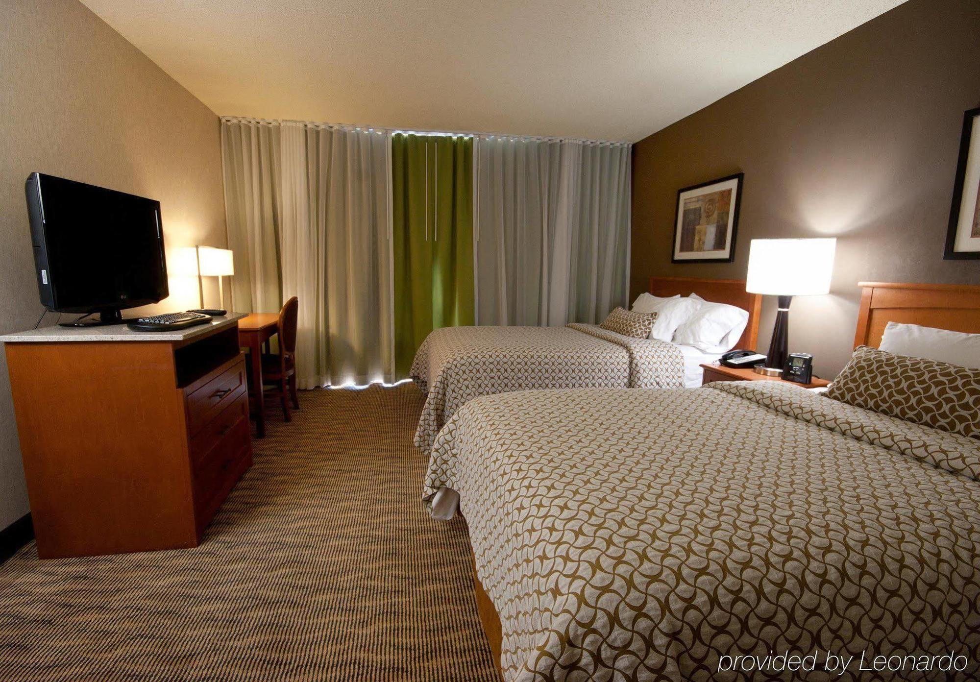 Embassy Suites By Hilton Oklahoma City Will Rogers Airport Habitación foto